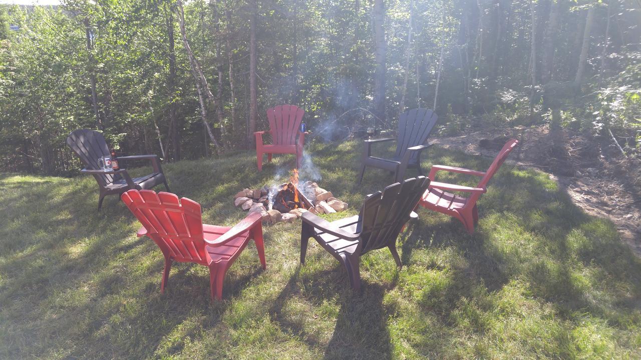 Residence Touristique Lodge Des Bois Saint-Félix-d'Otis Екстериор снимка